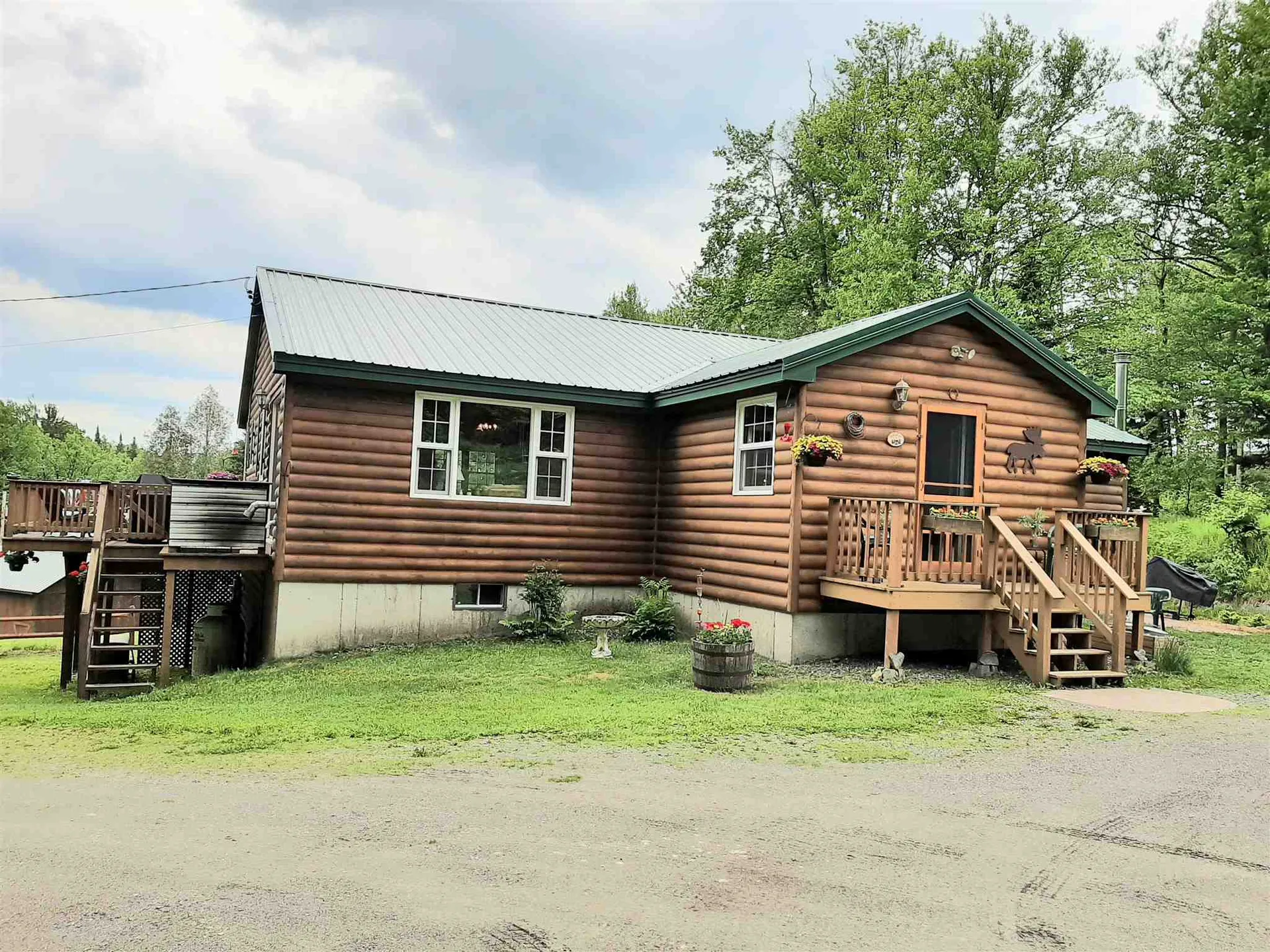 63 Maplewood Lane Pittsburg NH 03592
