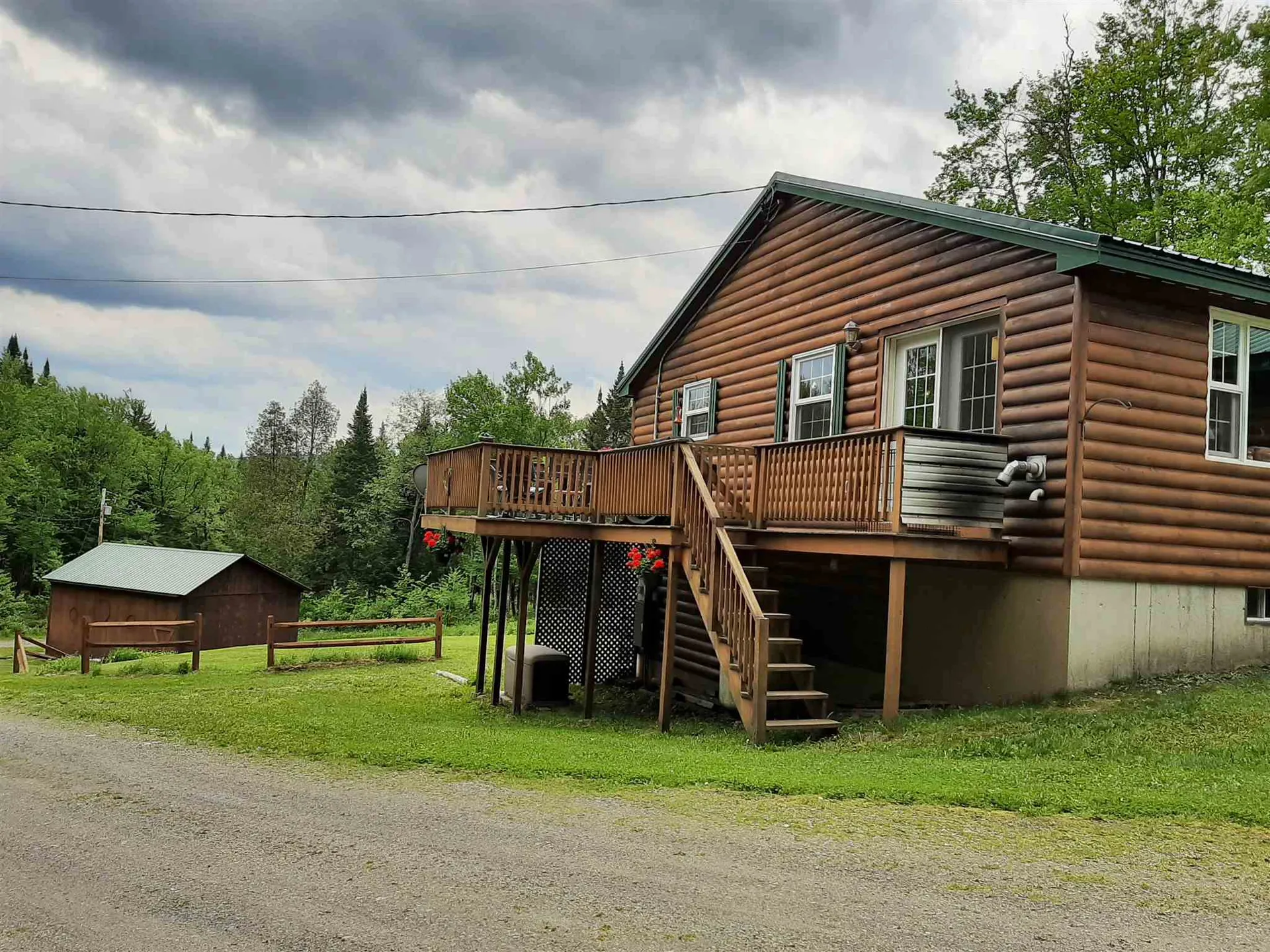 63 Maplewood Lane Pittsburg NH 03592