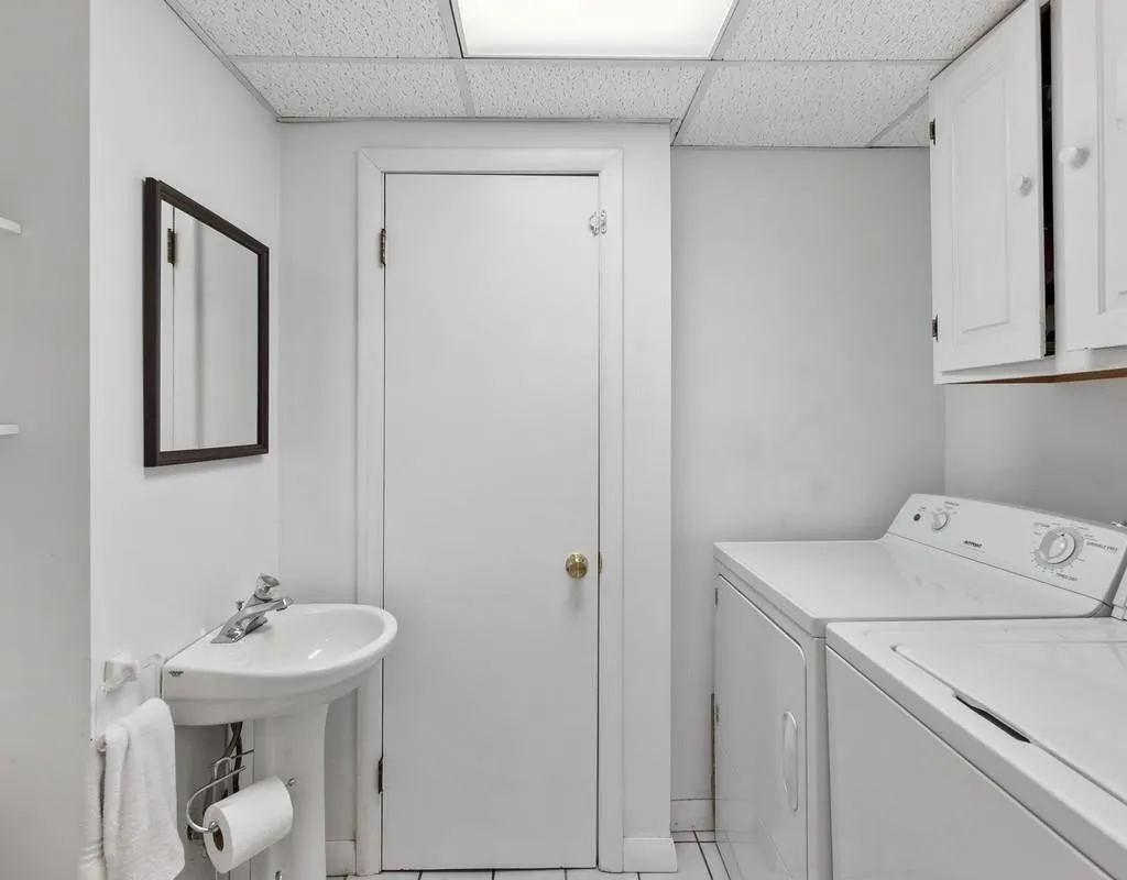 7 Colleen Road Nashua NH 03062-3049