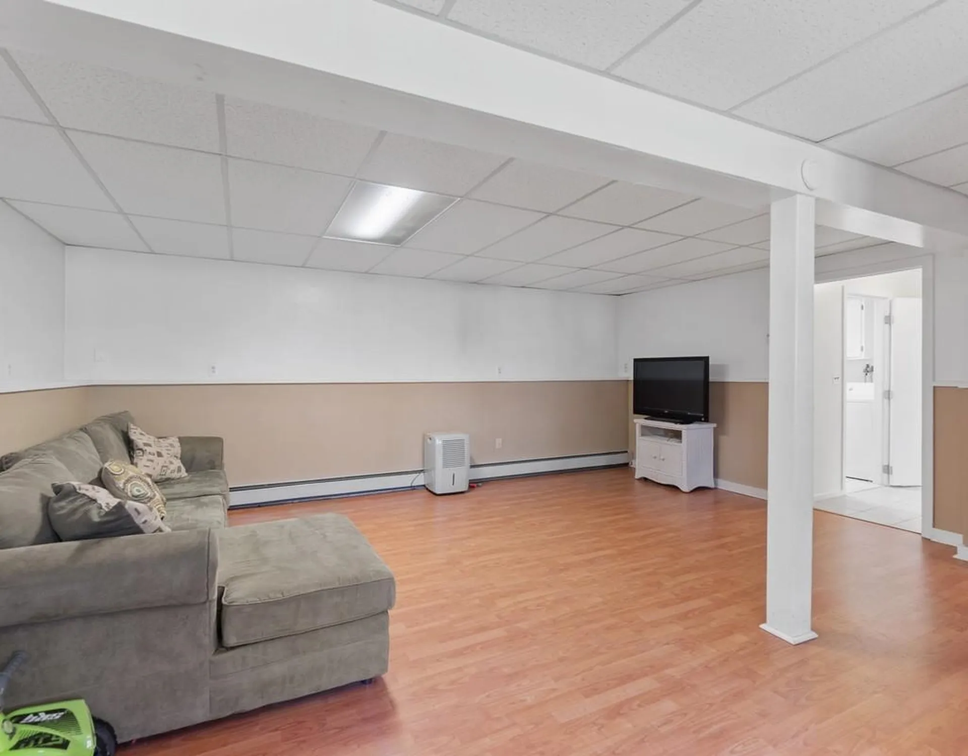7 Colleen Road Nashua NH 03062-3049