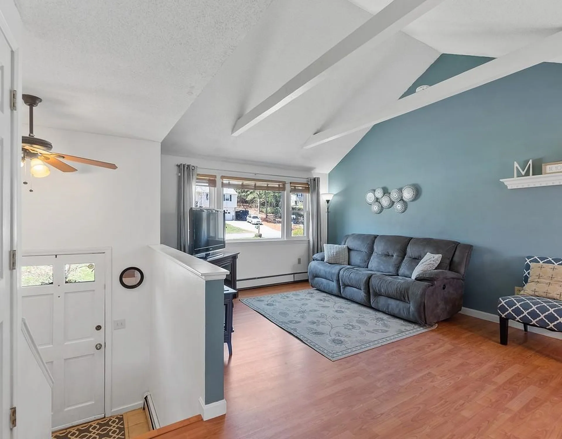 7 Colleen Road Nashua NH 03062-3049
