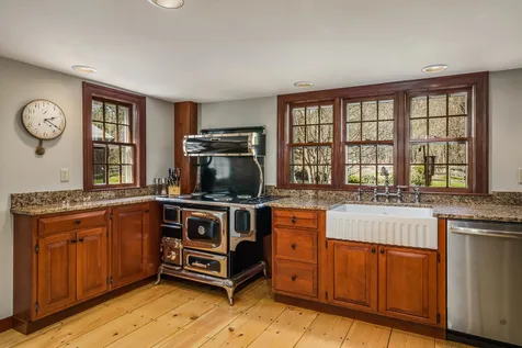 246 Piscassic Road Newfields NH 03856