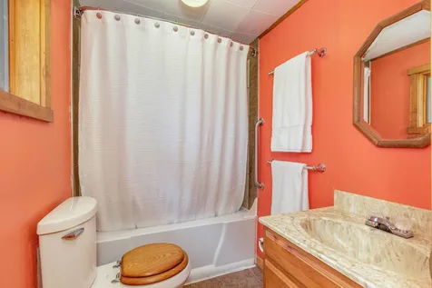 20 Amys Lane Barrington NH 03825