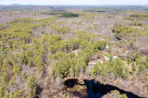 20 Amys Lane Barrington NH 03825