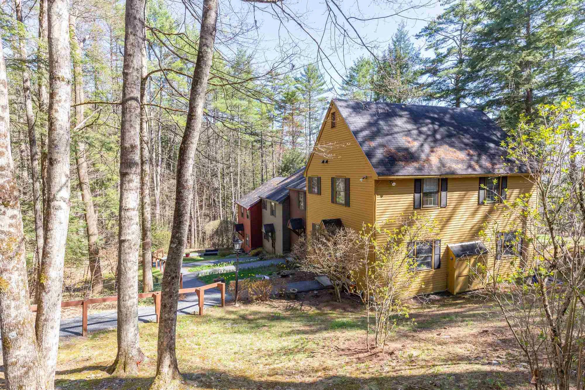976 Hard Road Hartford VT 05059