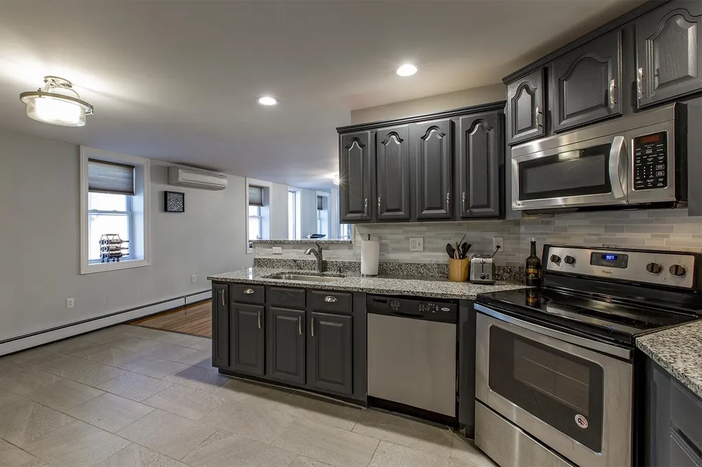 38 Sherburne Road Portsmouth NH 03801