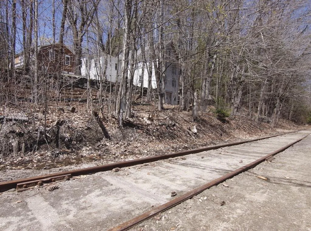 3 Pierce Hill Road Bennington NH 03442