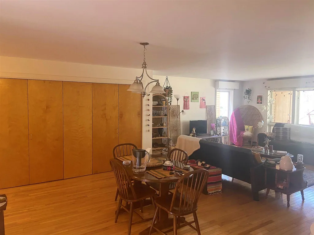 16 Courtyard Court Hanover NH 03755