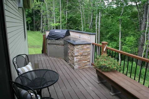 290 Thomas Lane Stowe VT 05672