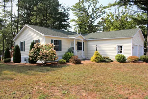 29 Centerwood Drive Concord NH 03301