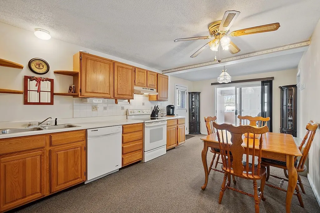 53 Fox Run Lane Rindge NH 03461