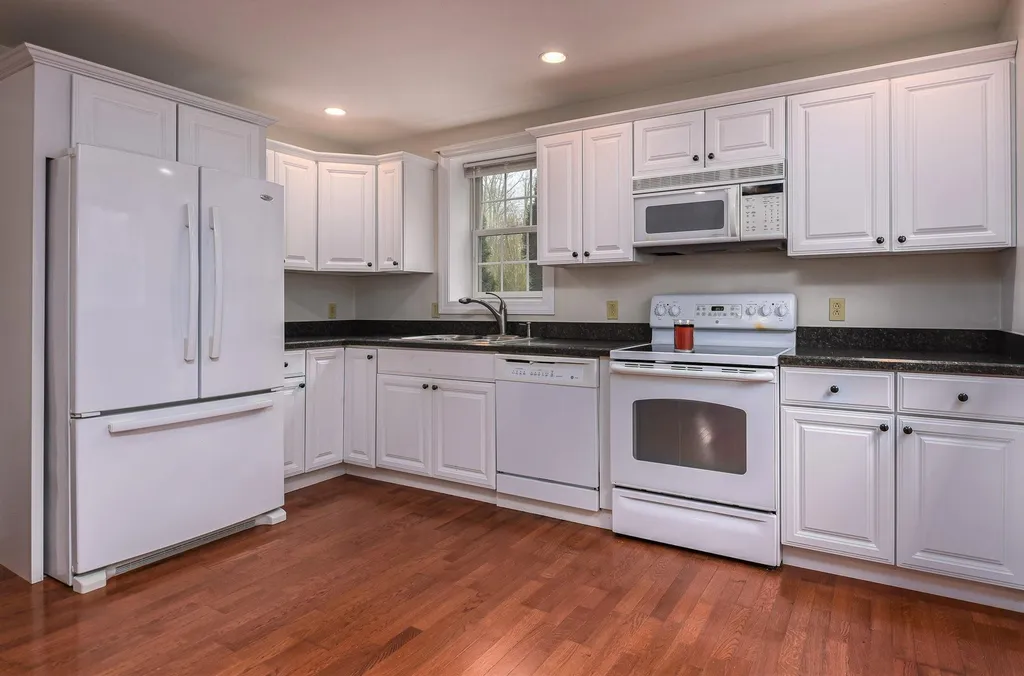 47 Pray Street Rochester NH 03868