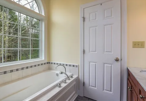 47 Pray Street Rochester NH 03868