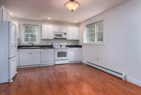 47 Pray Street Rochester NH 03868