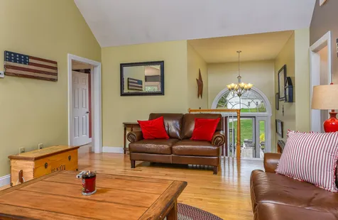 47 Pray Street Rochester NH 03868