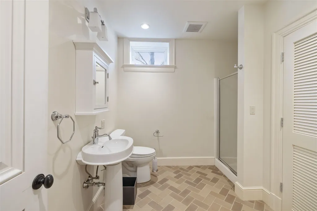 1 Weatherby Terrace Hanover NH 03755