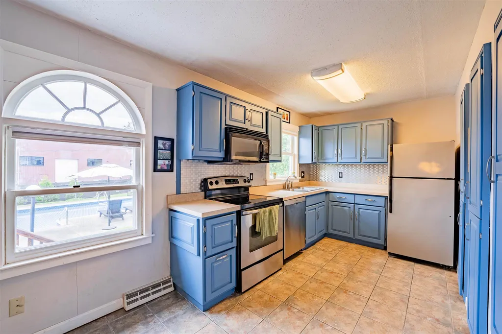146 Cherry Lane Burlington VT 05401