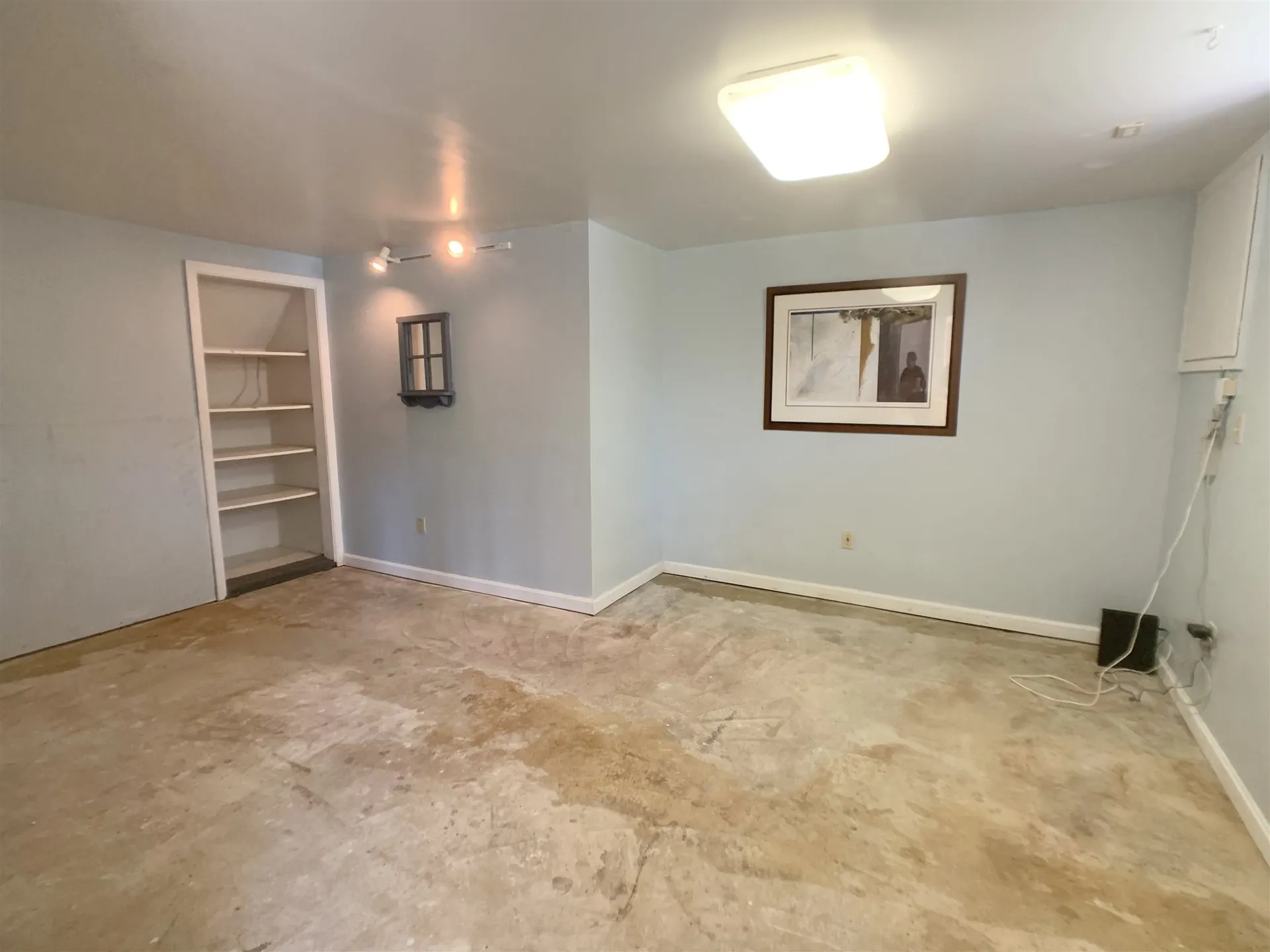 9 Newbury Drive Atkinson NH 03811