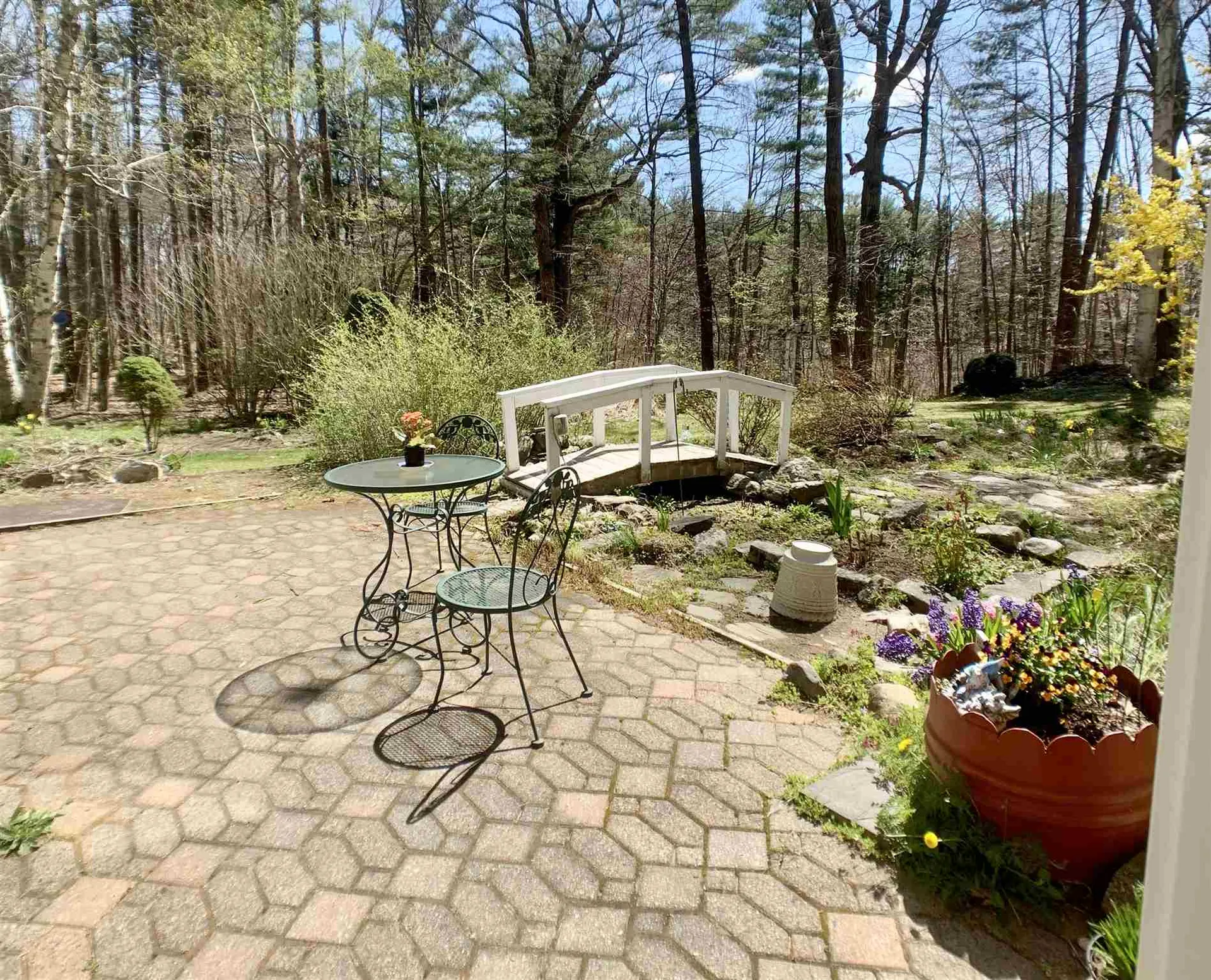 9 Newbury Drive Atkinson NH 03811