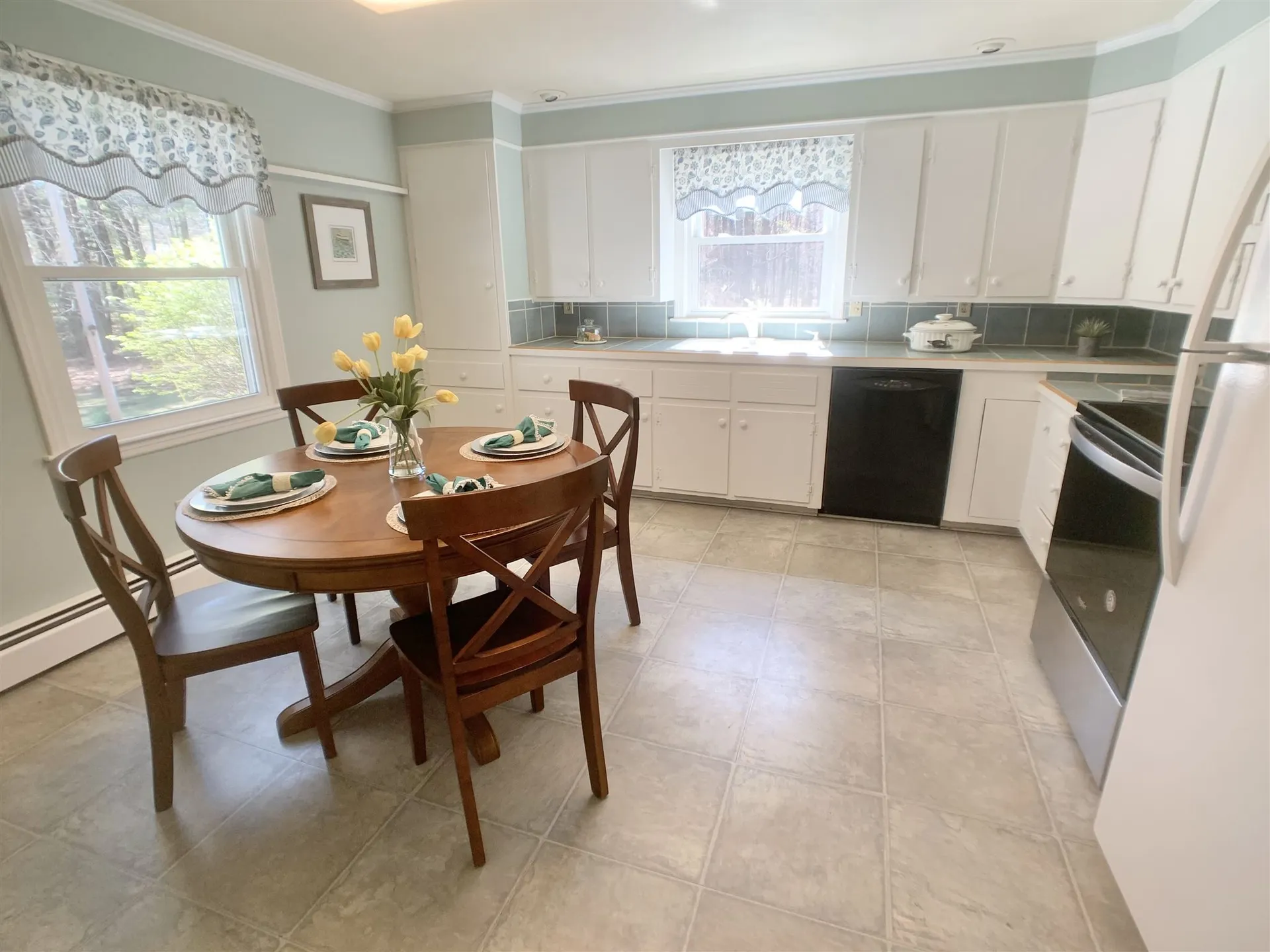 9 Newbury Drive Atkinson NH 03811