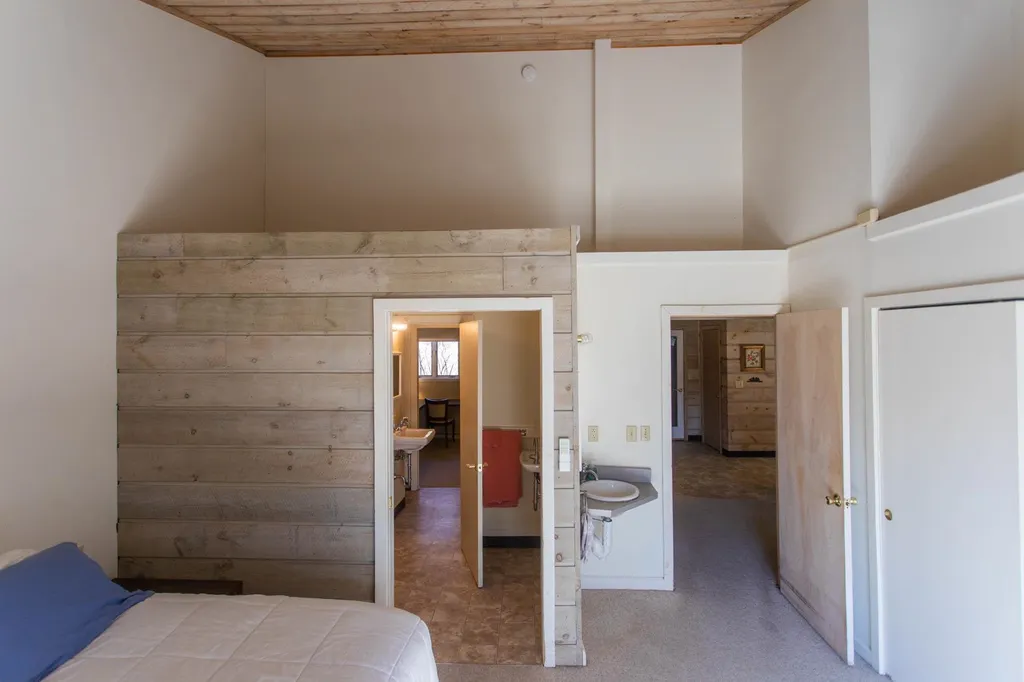 103-11 Vaughn Farm Road Manchester VT 05255