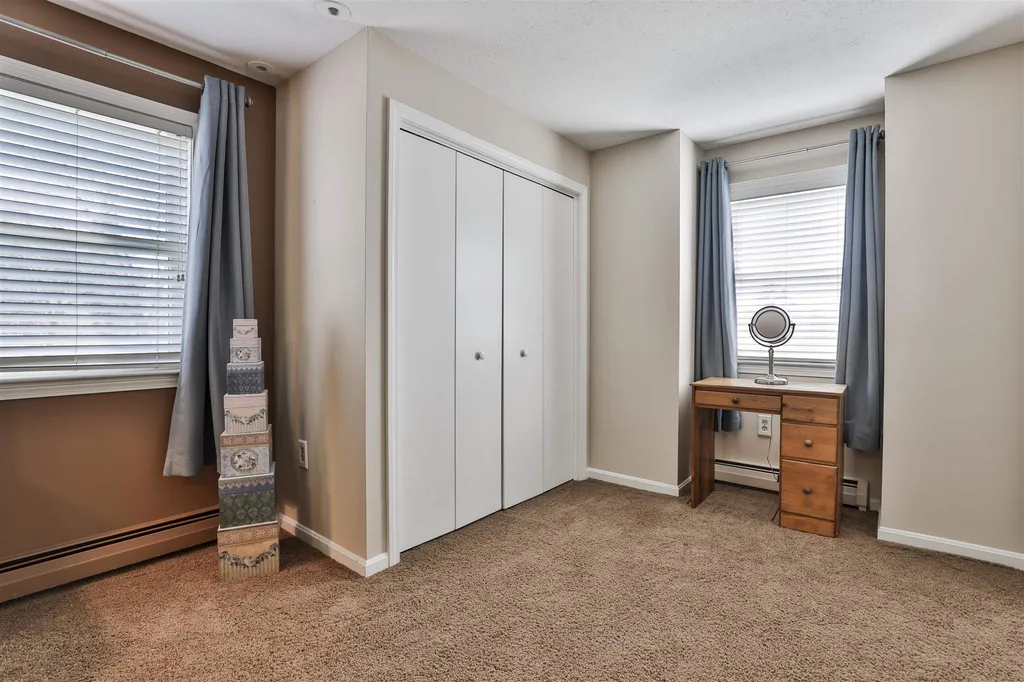 12 Shawmut Avenue Nashua NH 03064