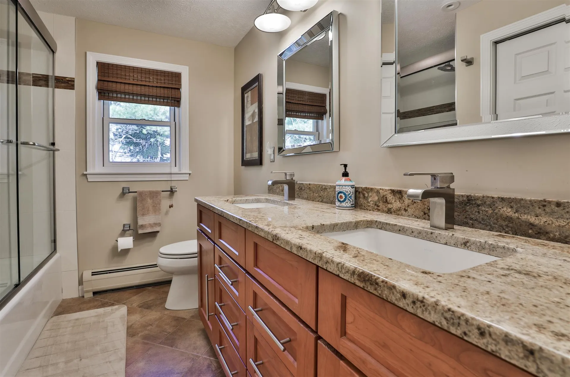 12 Shawmut Avenue Nashua NH 03064