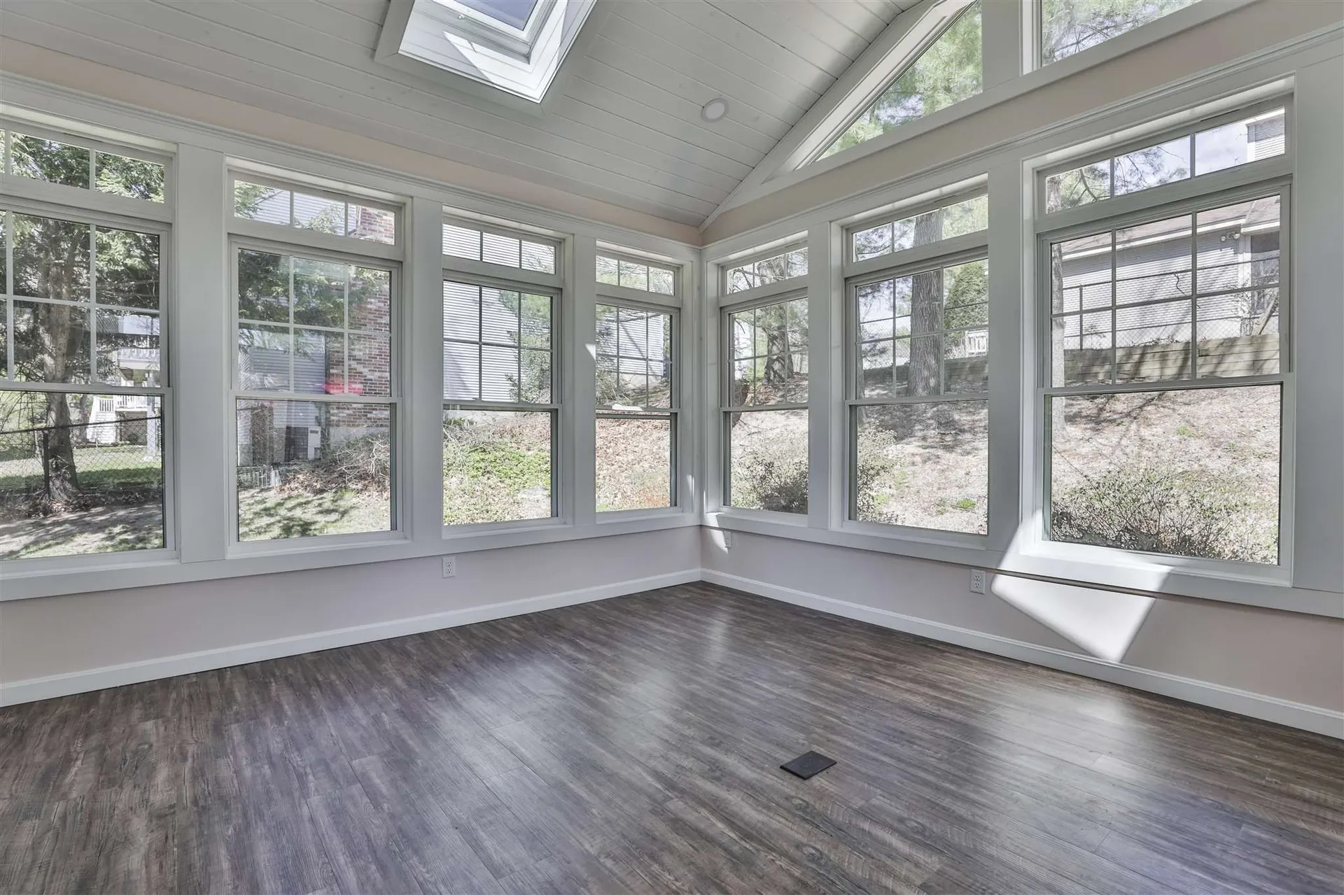 12 Shawmut Avenue Nashua NH 03064
