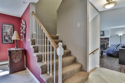 12 Shawmut Avenue Nashua NH 03064