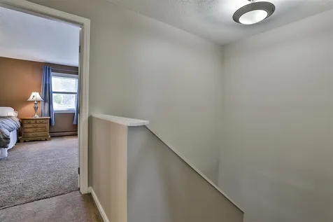 12 Shawmut Avenue Nashua NH 03064