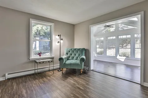 12 Shawmut Avenue Nashua NH 03064