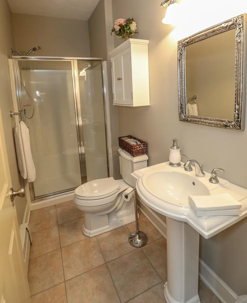 8 Granite Hill Road Windham NH 03087