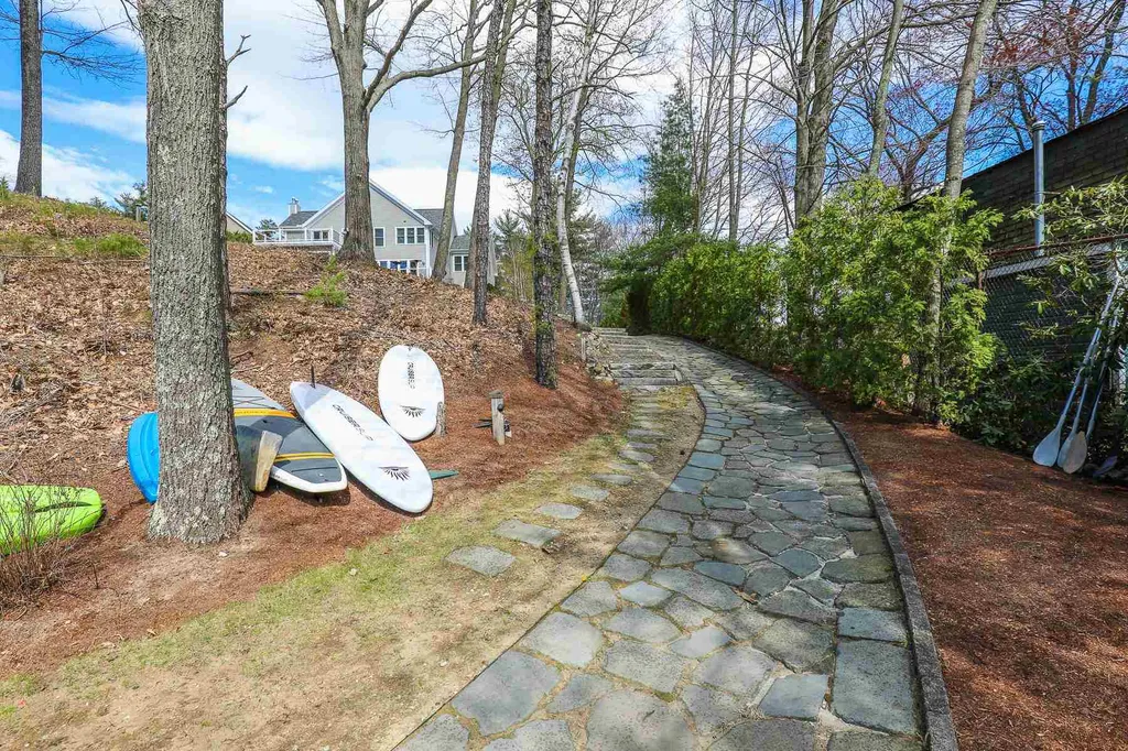 8 Granite Hill Road Windham NH 03087