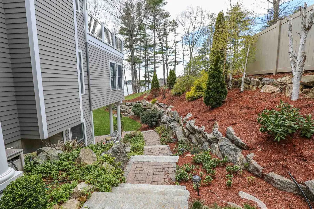 8 Granite Hill Road Windham NH 03087