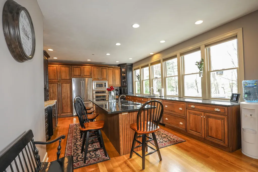 8 Granite Hill Road Windham NH 03087