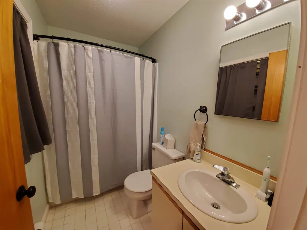 42 Marsten Lane Enfield NH 03748