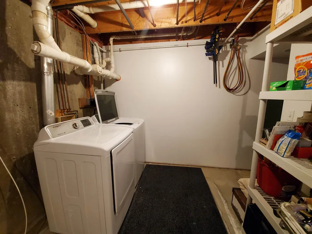 42 Marsten Lane Enfield NH 03748