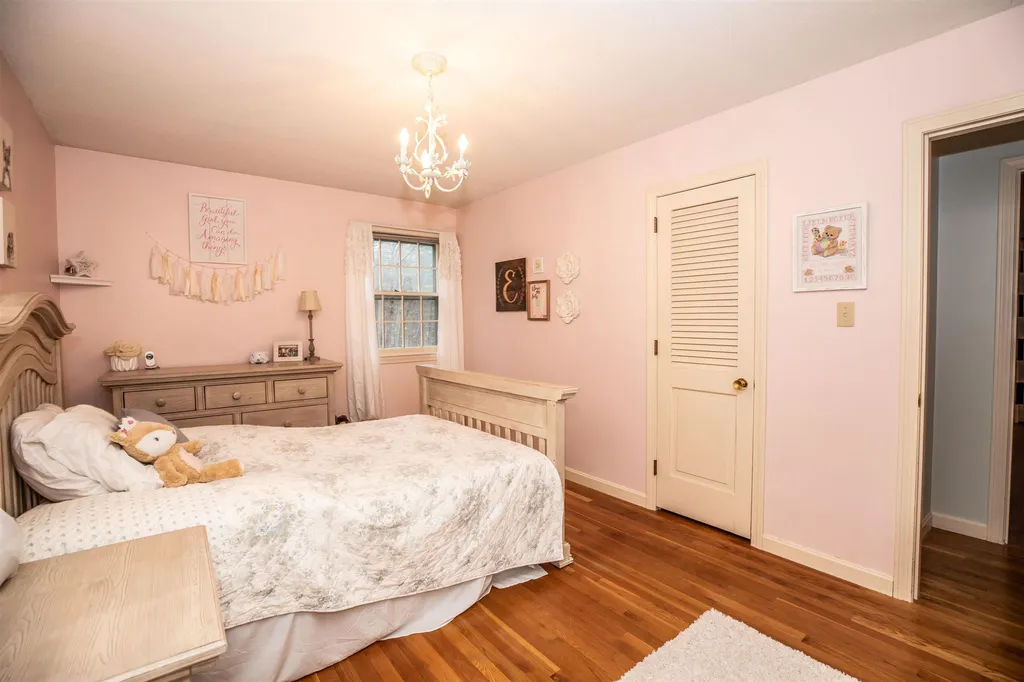 35 Gault Road Bedford NH 03110