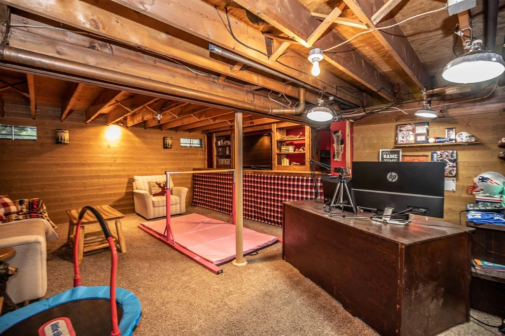 35 Gault Road Bedford NH 03110