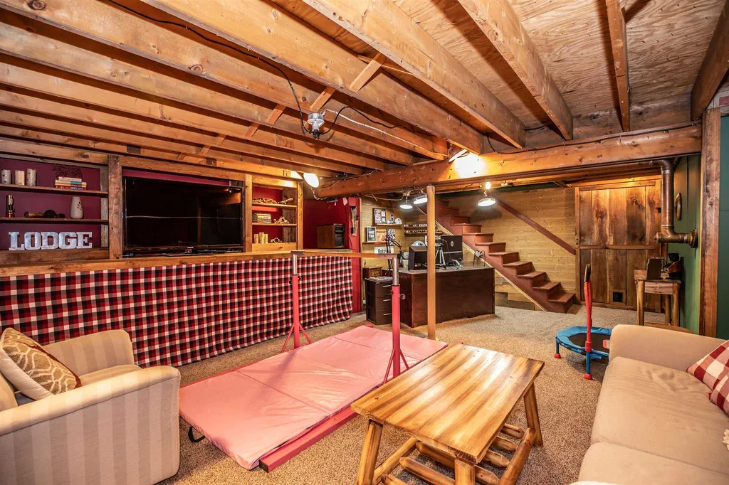 35 Gault Road Bedford NH 03110