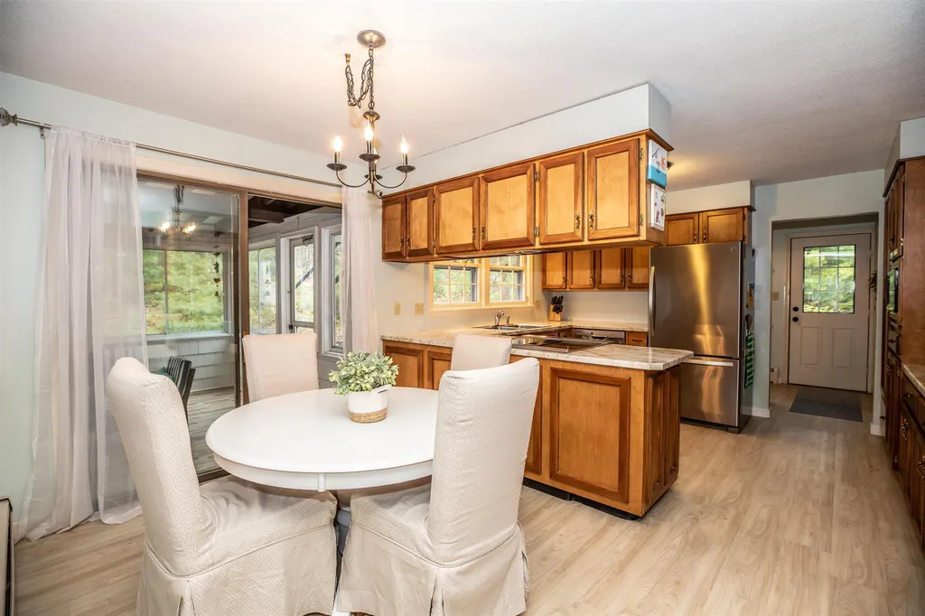 35 Gault Road Bedford NH 03110