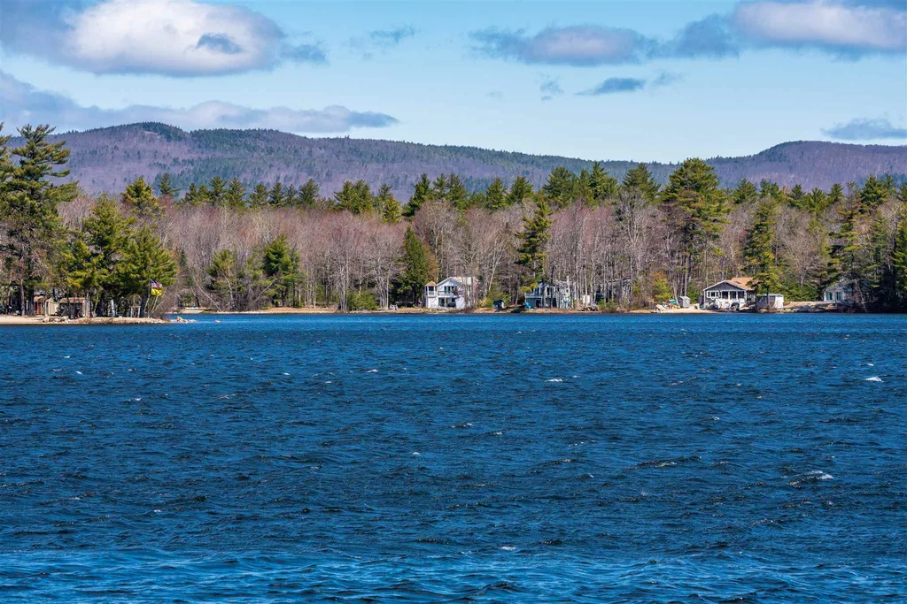 201 Nicola Road Middleton NH 03887