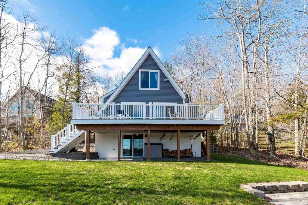 201 Nicola Road Middleton NH 03887