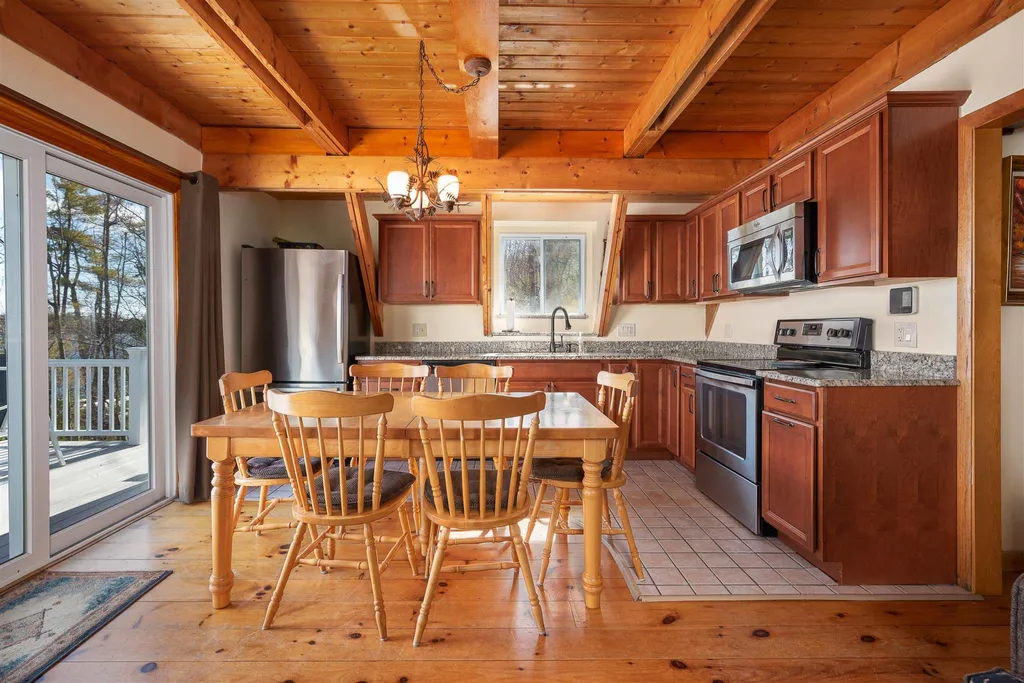 201 Nicola Road Middleton NH 03887