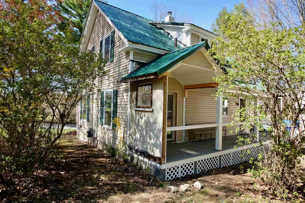7 Logging Hill Road Bow NH 03304