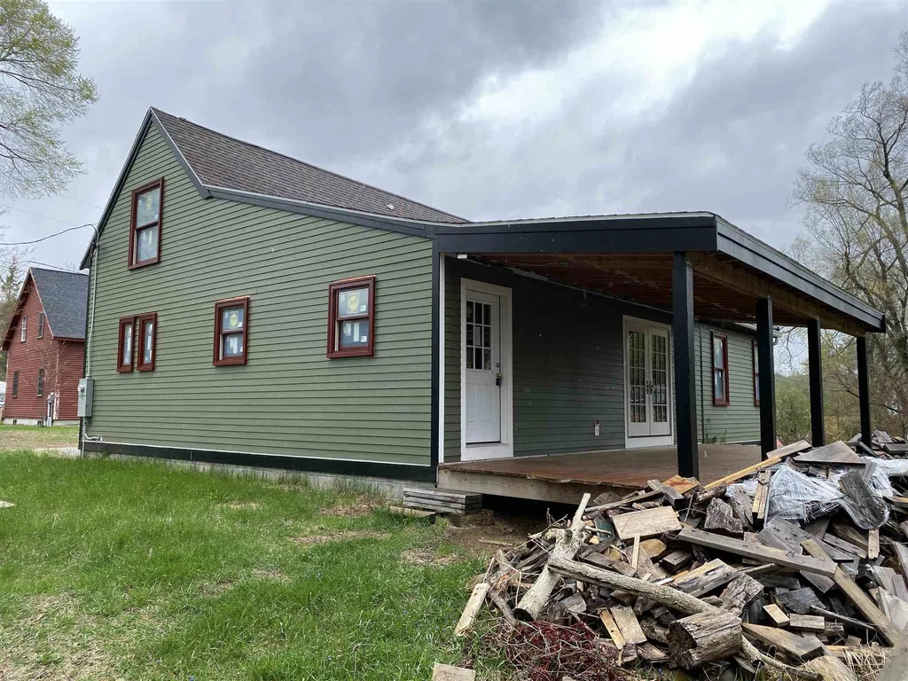 10 Morrill Court Franklin NH 03235