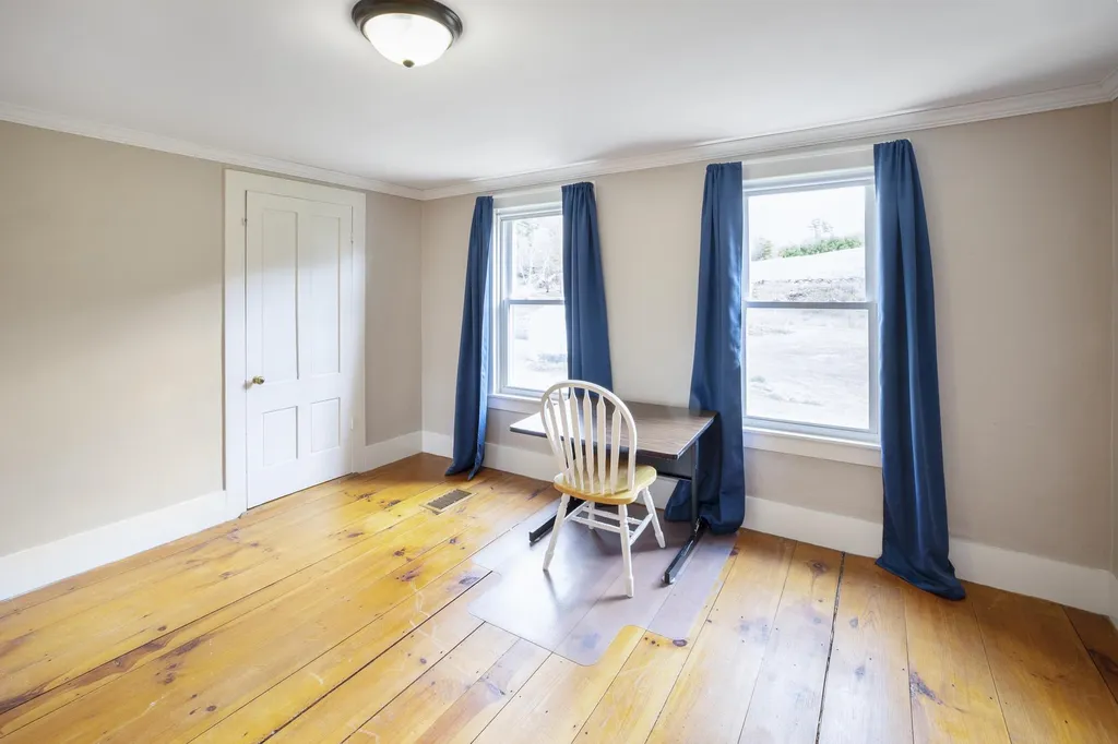 57 Highland Road New Boston NH 03070