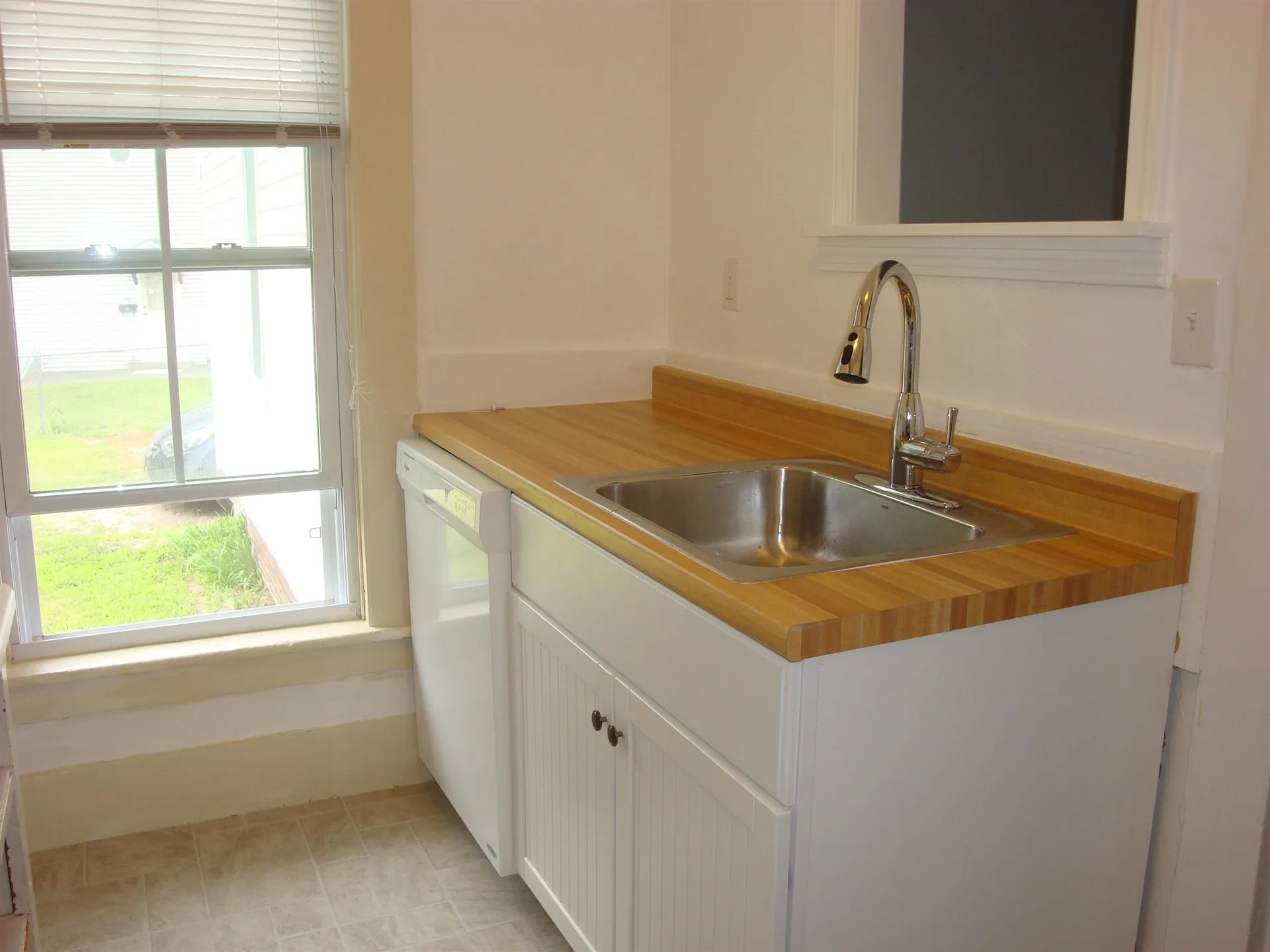 4 Gordon Court Concord NH 03301
