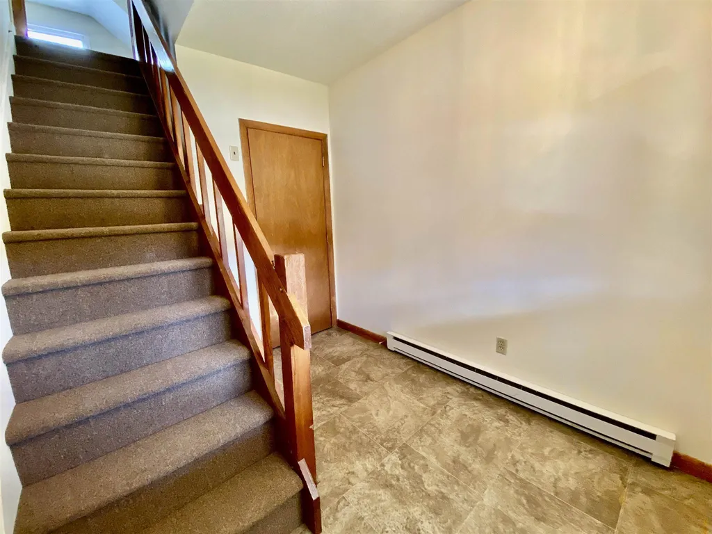 129 Oak Street Newport NH 03773