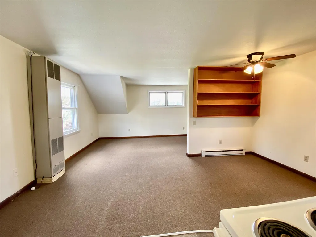 129 Oak Street Newport NH 03773